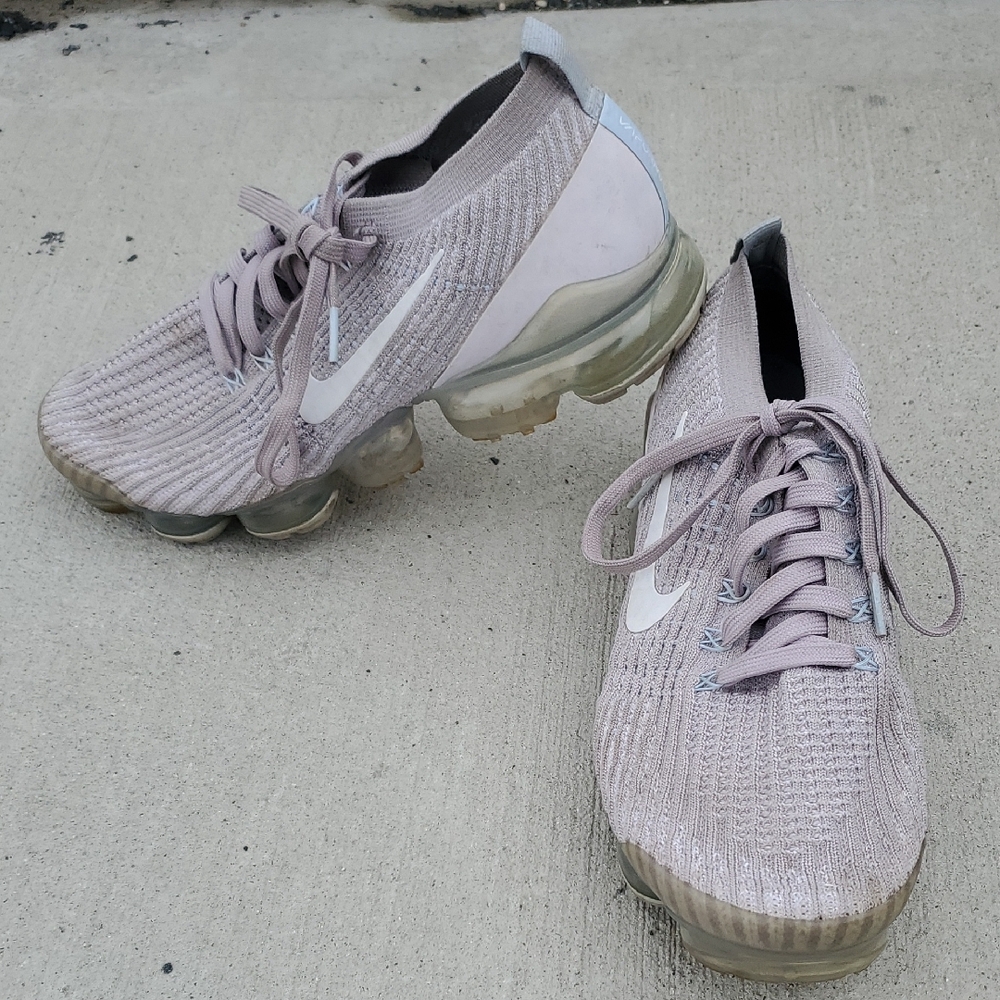 Nike Air Max Vapor Flyknit 3 Women's Gray Running Shoes - Picture 2 of 16
